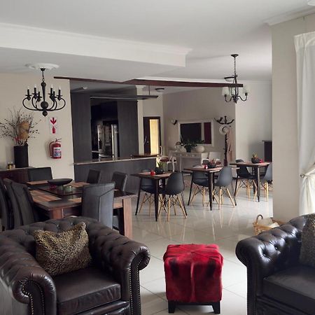 Cora'S Boutique Bed & Breakfast Swakopmund Buitenkant foto