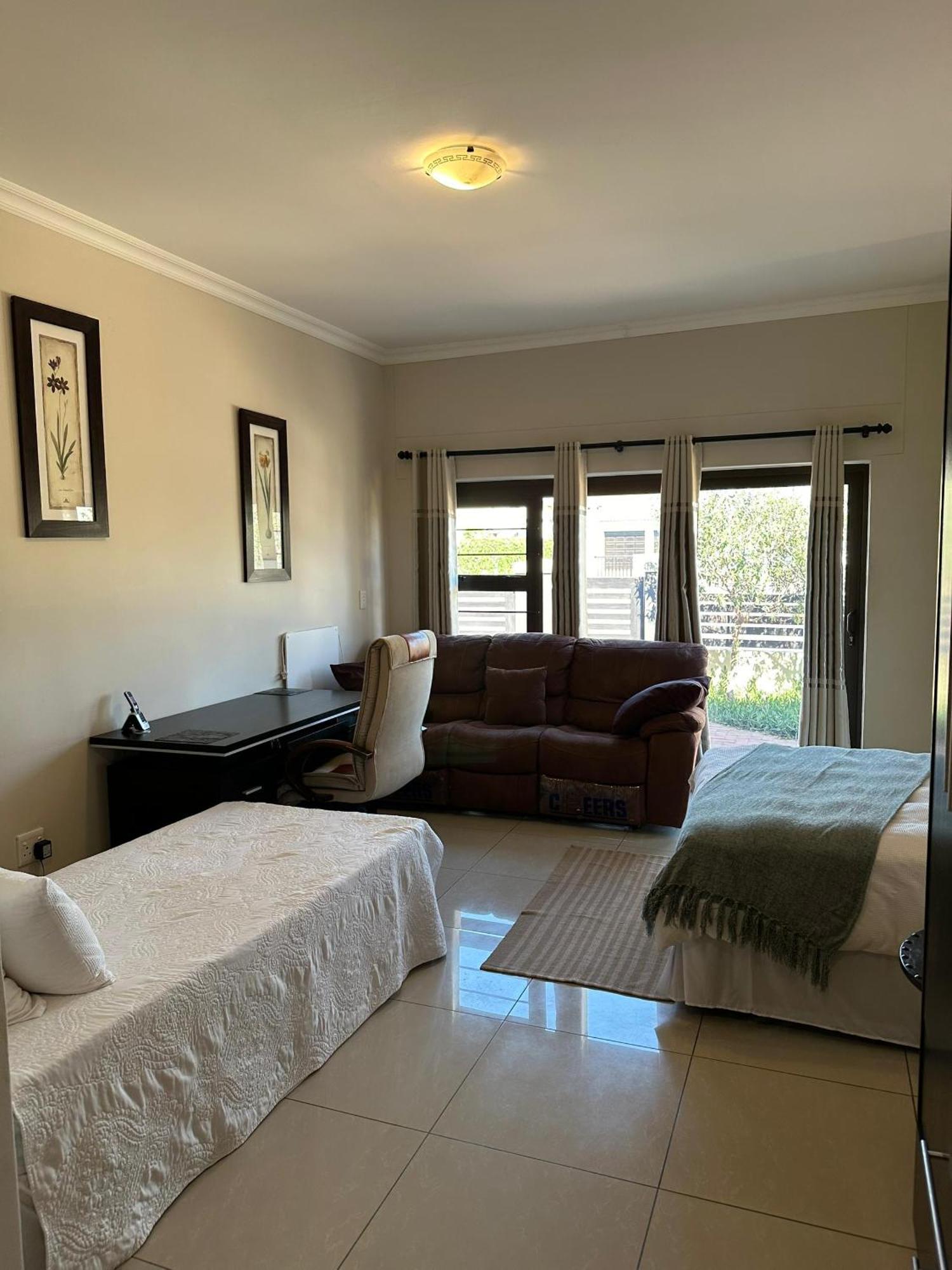 Cora'S Boutique Bed & Breakfast Swakopmund Buitenkant foto