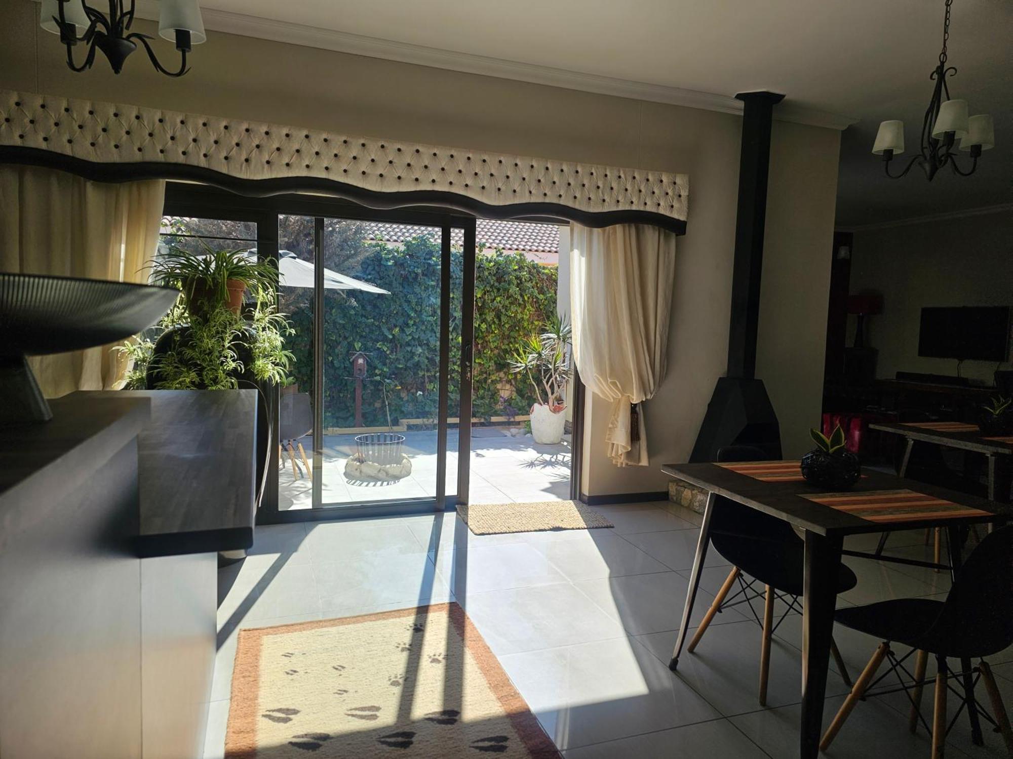 Cora'S Boutique Bed & Breakfast Swakopmund Buitenkant foto