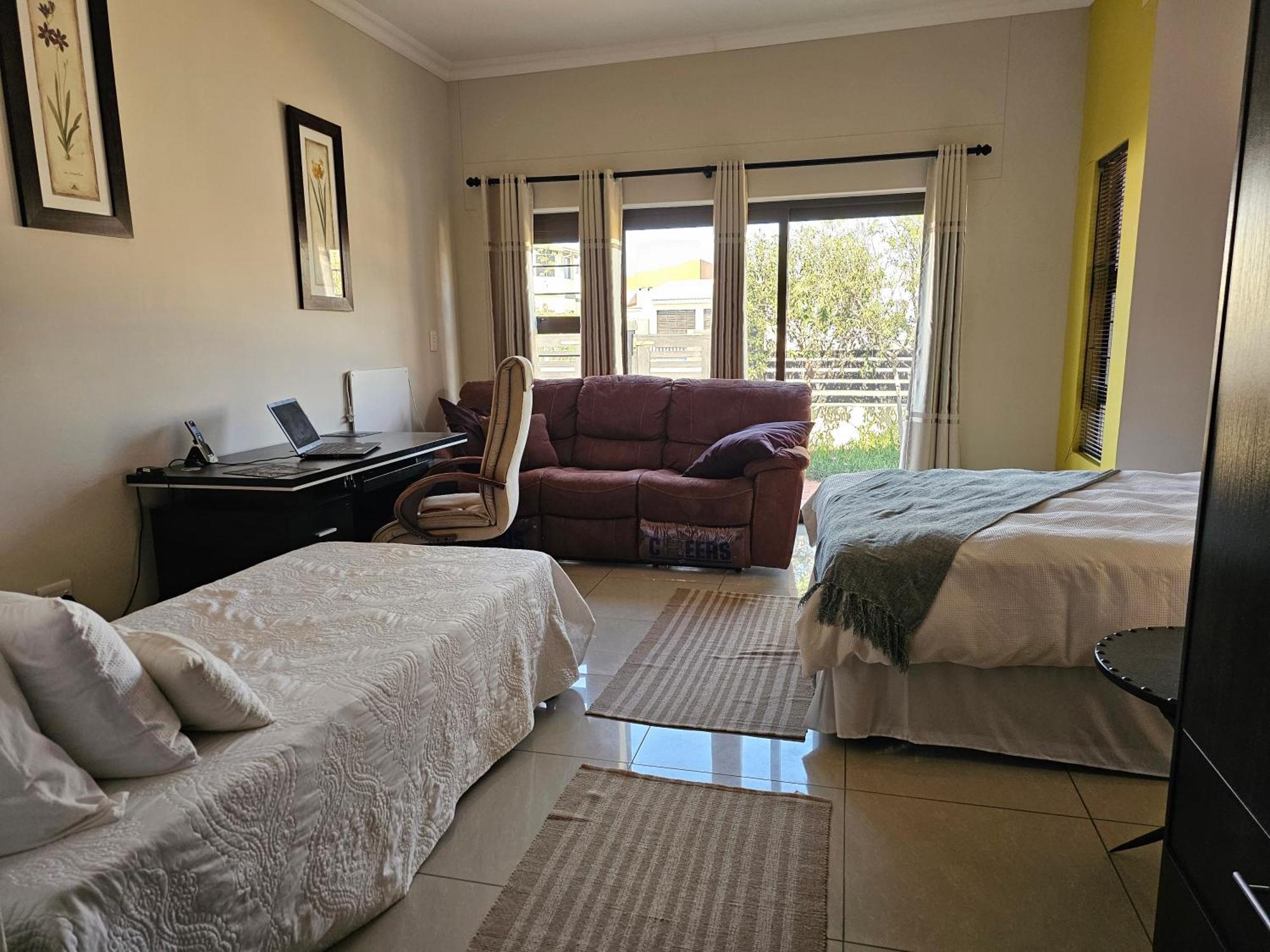 Cora'S Boutique Bed & Breakfast Swakopmund Buitenkant foto