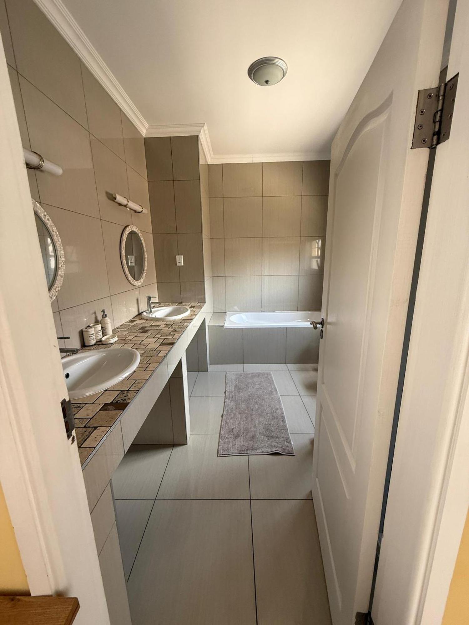 Cora'S Boutique Bed & Breakfast Swakopmund Buitenkant foto