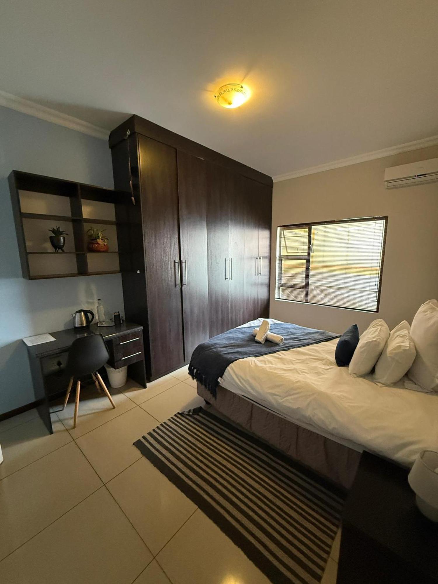 Cora'S Boutique Bed & Breakfast Swakopmund Buitenkant foto
