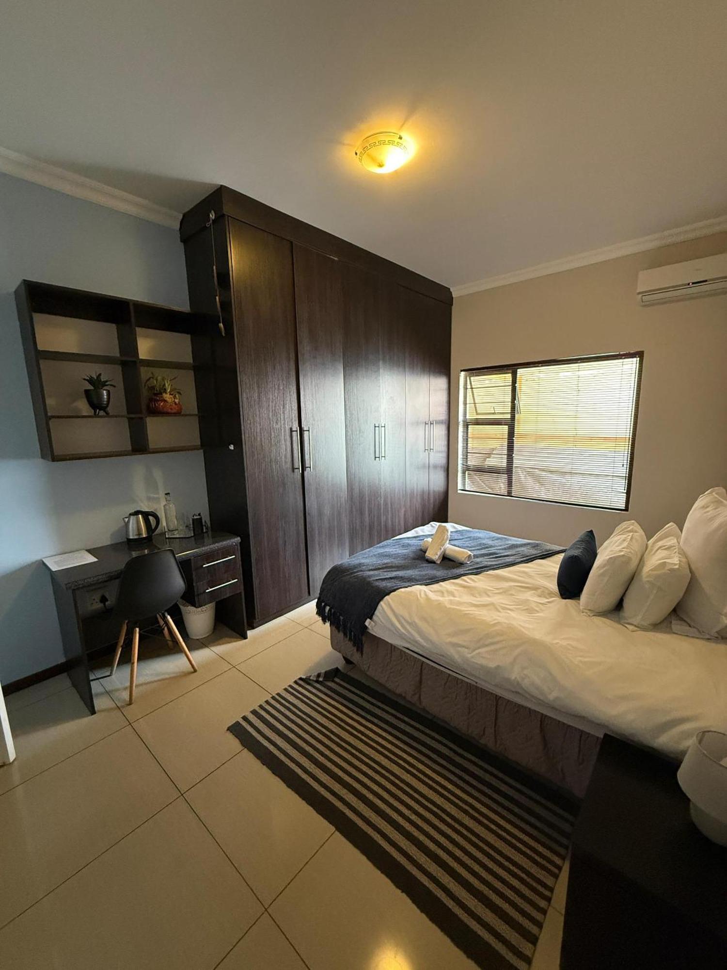 Cora'S Boutique Bed & Breakfast Swakopmund Buitenkant foto